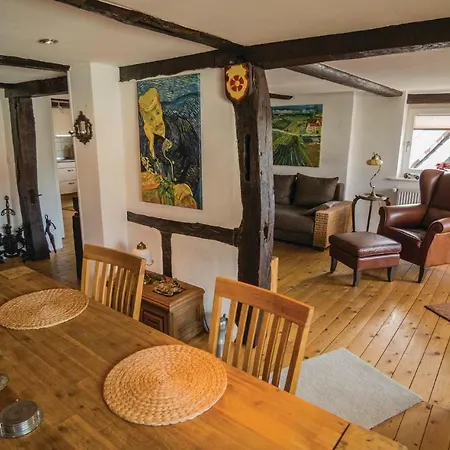 Two-bedroom In Schieder-schwalenberg 아파트 *