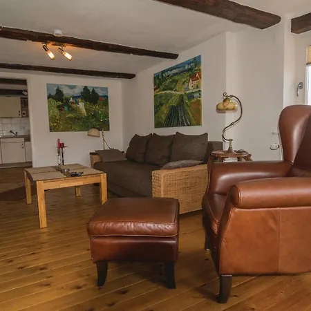 Two-bedroom In Schieder-schwalenberg 아파트 *